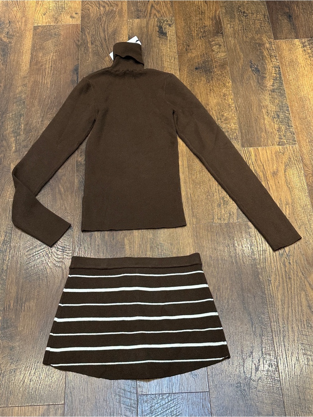 Frankie's bikinis Marialla Knit Skort and Turtleneck set! - Picture 2 of 12